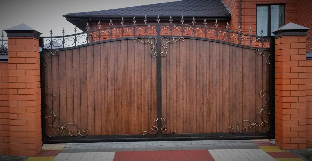 Купить простые ворота для дома: советы по выбору, установке и уходу в Приморско-ахтарске от 32797 руб | ВоротМастер-Прр