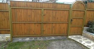Купить распашные ворота деревянные Приморско-Ахтарск, цена от 2716 руб.